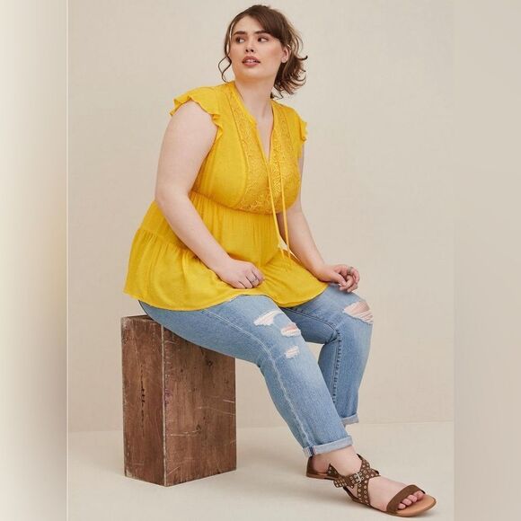 Torrid Women’s Yellow Cap Sleeve Swiss Dot Crochet Inset Tie-Front Top Size 4X - Picture 4 of 13